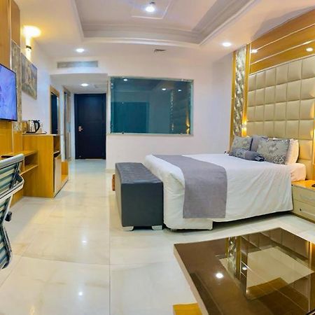 Caesar'S Luxury Hotel Леккі Екстер'єр фото
