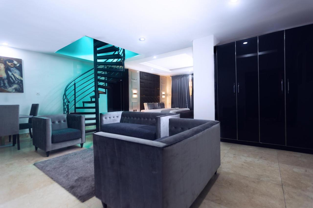 Caesar'S Luxury Hotel Леккі Екстер'єр фото
