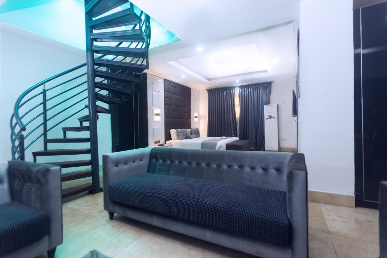 Caesar'S Luxury Hotel Леккі Екстер'єр фото