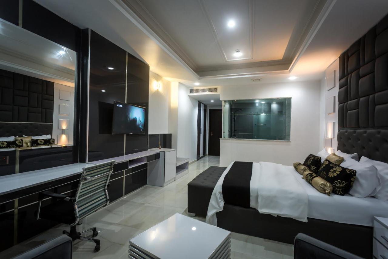 Caesar'S Luxury Hotel Леккі Екстер'єр фото